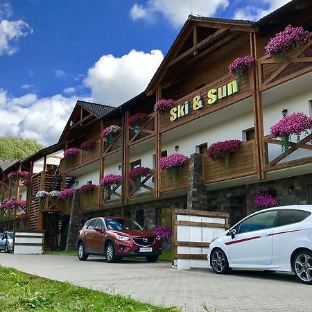 Ski & Sun Wellness Apartments Liptovský Mikuláš エクステリア 写真