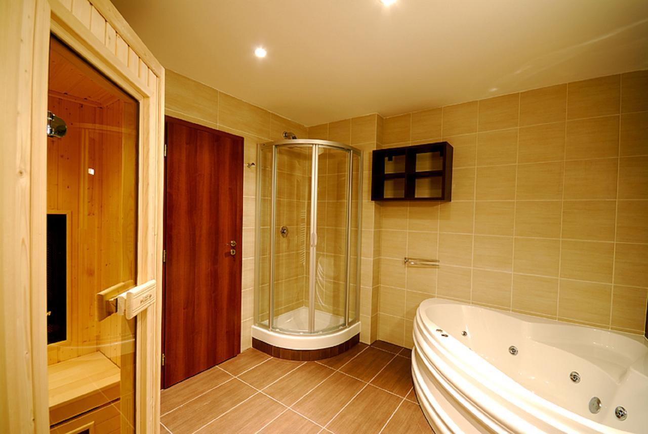 Ski & Sun Wellness Apartments Liptovský Mikuláš エクステリア 写真